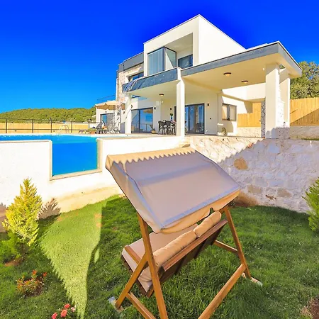 Seral Kaş
